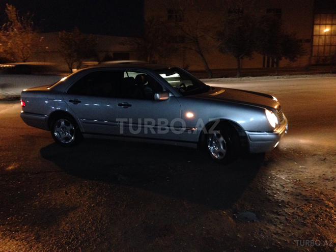 Mercedes E 240 1998, 253,000 km - 2.4 l - Bakı