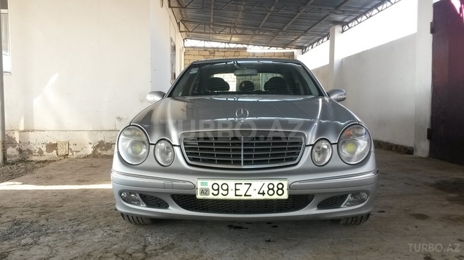 Mercedes E 220 2003, 400,000 km - 2.2 л - Saatlı