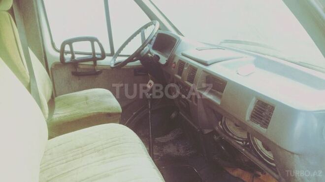 GAZ 330202-740 1998, 151,879 km - 2.3 l - Quba