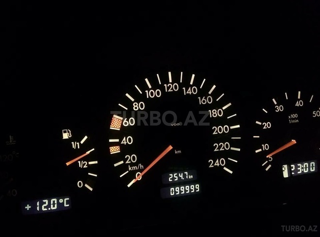 Mercedes C 230 2000, 147,000 km - 2.3 л - Bakı