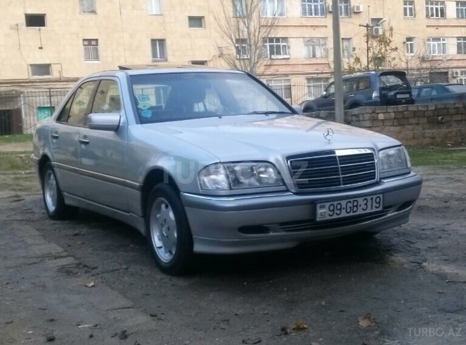 Mercedes C 230 2000, 147,000 km - 2.3 л - Bakı