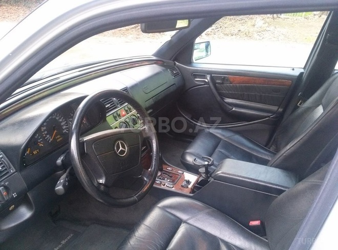 Mercedes C 230 2000, 147,000 km - 2.3 л - Bakı