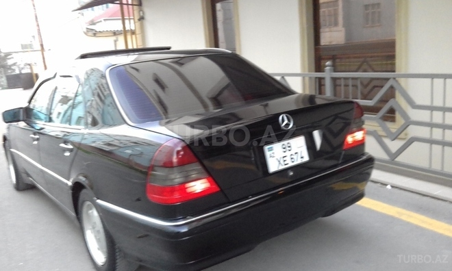 Mercedes C 230 1998, 290,000 km - 2.3 l - Sumqayıt
