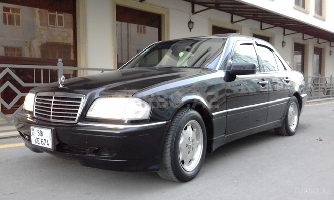 Mercedes C 230 1998, 290,000 km - 2.3 l - Sumqayıt