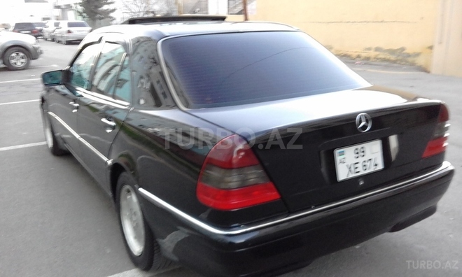 Mercedes C 230 1998, 290,000 km - 2.3 l - Sumqayıt