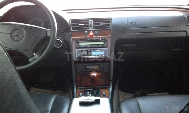 Mercedes C 230 1998, 290,000 km - 2.3 l - Sumqayıt