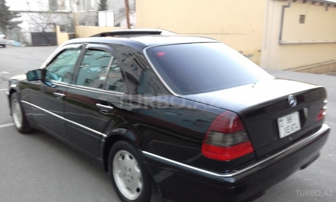 Mercedes C 230 1998, 290,000 km - 2.3 l - Sumqayıt