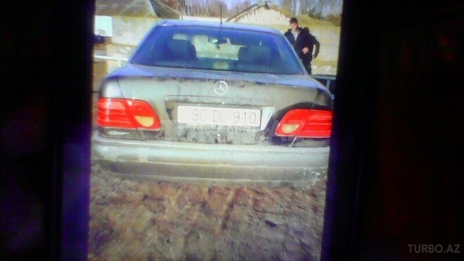 Mercedes E 220 1995, 350,000 km - 2.2 l - Zərdab