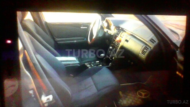 Mercedes E 220 1995, 350,000 km - 2.2 l - Zərdab