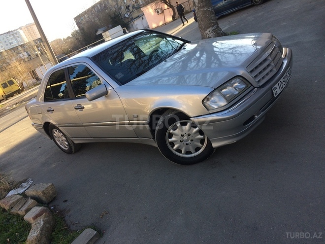 Mercedes C 200 1998, 293,000 km - 2.0 л - Bakı