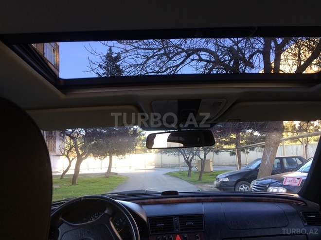 Mercedes C 200 1998, 293,000 km - 2.0 л - Bakı