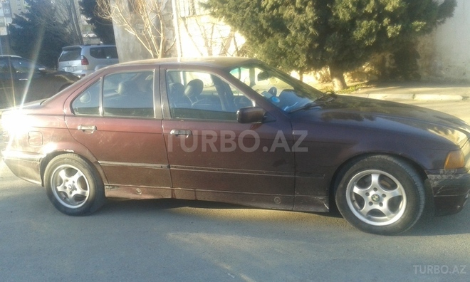 BMW 320 1993, 265,000 km - 2.0 l - Bakı