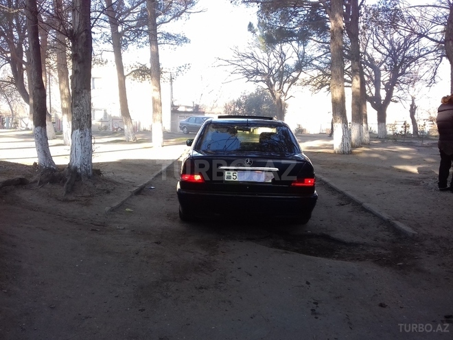 Mercedes C 180 1997, 250,000 km - 1.8 l - Sumqayıt