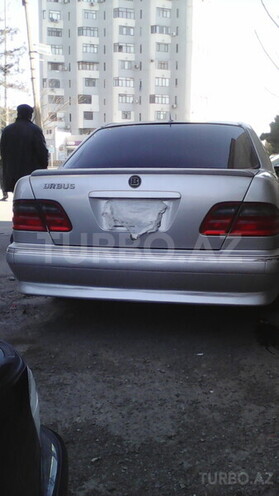 Mercedes E 240 2000, 159,000 km - 2.4 l - Bakı