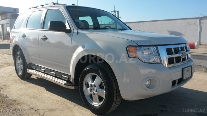 Ford Escape 2011, 78,000 km - 2.4 l - Xudat
