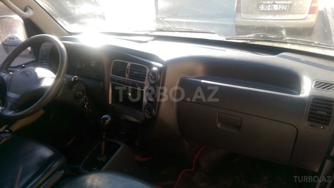 Kia Bongo 2004, 270,000 km - 2.7 l - Bakı