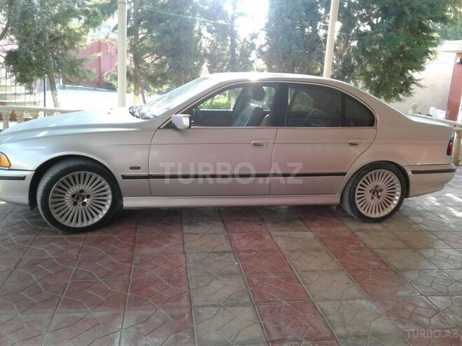 BMW 528 1998, 280,000 km - 2.8 l - Bakı