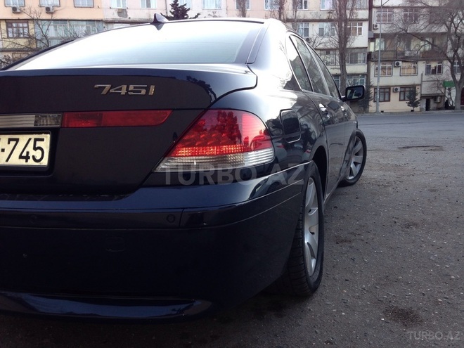 BMW 735 2003, 295,000 km - 3.6 l - Bakı