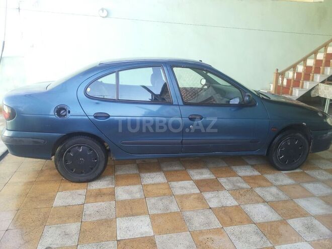 Renault Megane 1998, 320,000 km - 1.6 л - Bakı