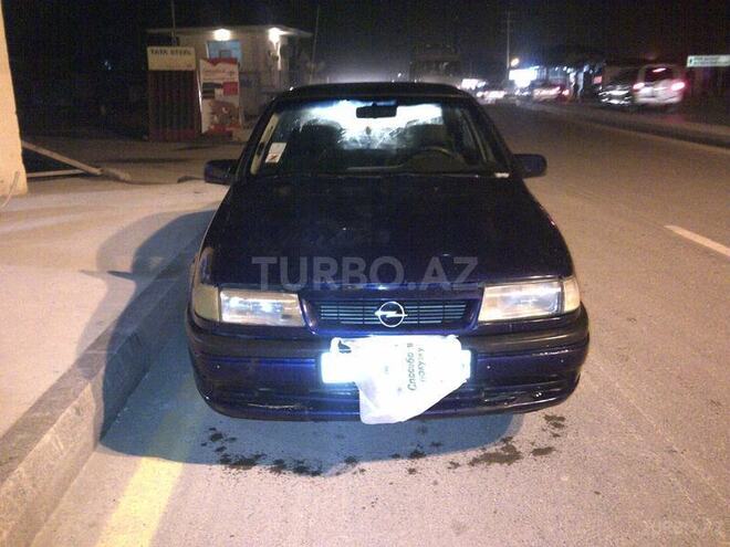 Opel Vectra 1995, 12,000 km - 2.0 l - Bakı