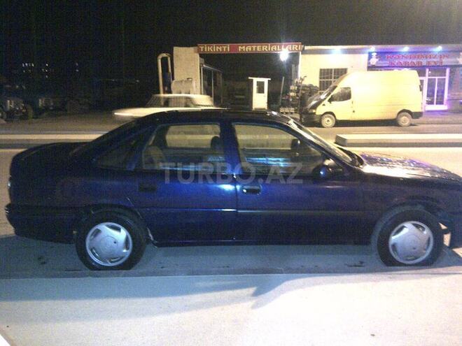 Opel Vectra 1995, 12,000 km - 2.0 l - Bakı