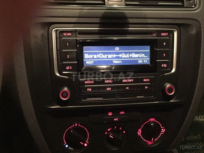 Volkswagen Jetta 2014, 30,000 km - 1.6 l - Gəncə