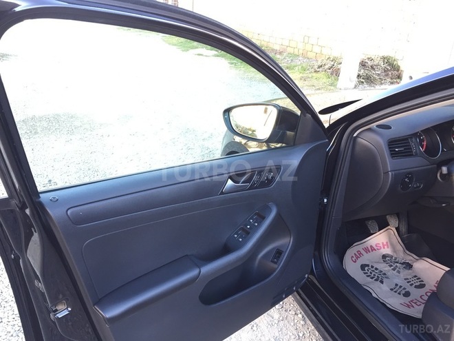 Volkswagen Jetta 2014, 30,000 km - 1.6 l - Gəncə