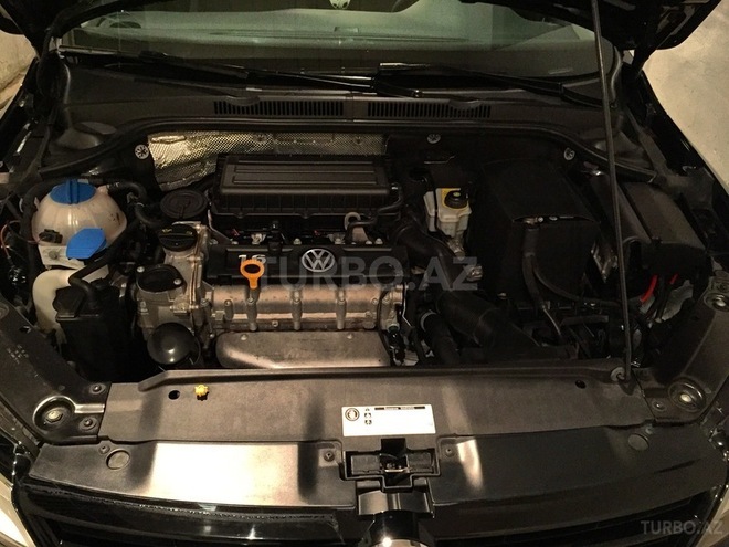 Volkswagen Jetta 2014, 30,000 km - 1.6 l - Gəncə