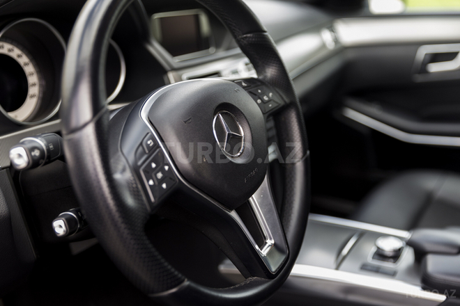 Mercedes E 200 2014, 52,000 km - 2.0 l - Bakı