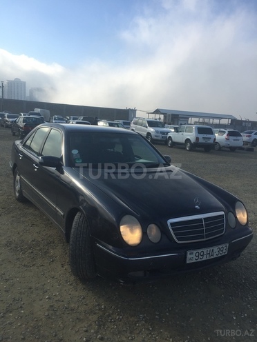 Mercedes E 220 2002, 269,000 km - 2.2 l - Bakı