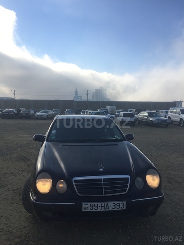 Mercedes E 220 2002, 269,000 km - 2.2 l - Bakı