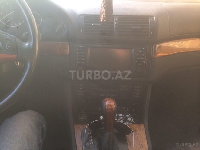 BMW 528 2001, 300,000 km - 2.8 l - Bakı
