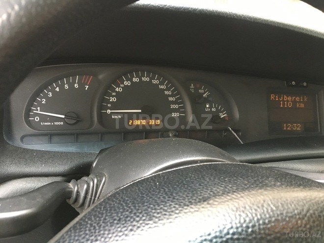 Opel Vectra 2001, 213,000 km - 1.6 l - Bakı