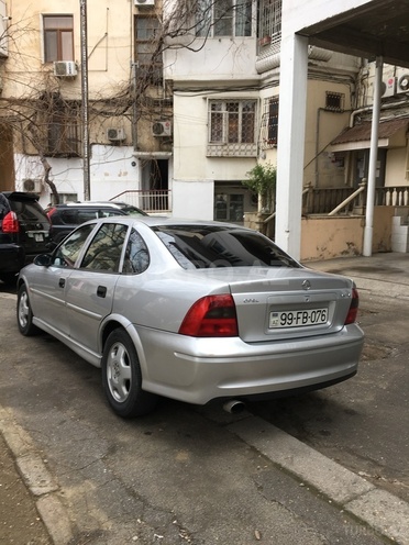 Opel Vectra 2001, 213,000 km - 1.6 l - Bakı