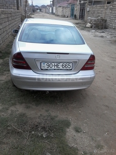 Mercedes C 220 2000, 2,300,000 km - 2.2 l - Bakı
