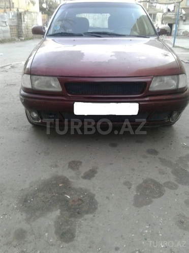 Opel Astra 1996, 272,000 km - 1.6 l - Bakı
