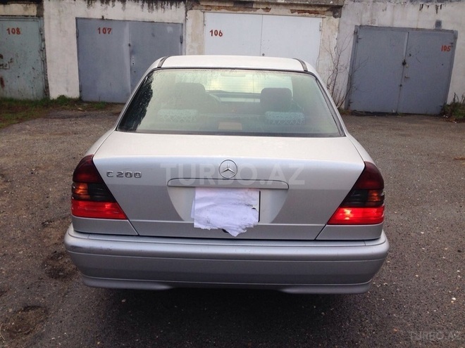 Mercedes C 200 2000, 150,000 km - 2.0 l - Bakı