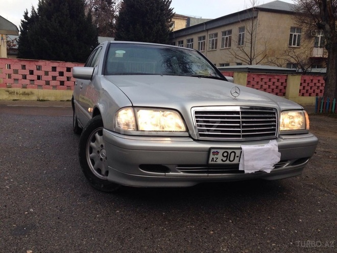 Mercedes C 200 2000, 150,000 km - 2.0 l - Bakı
