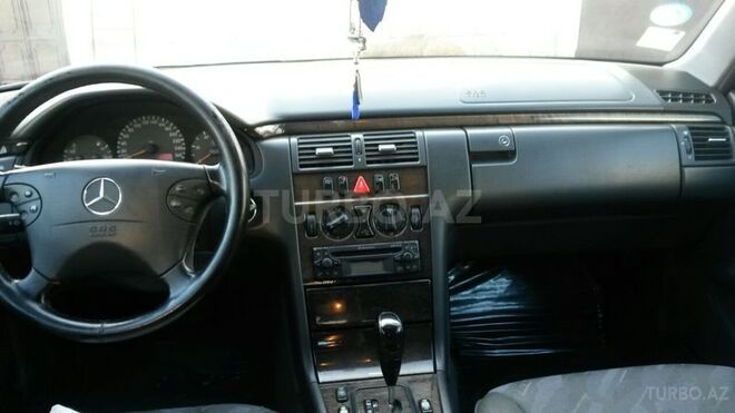 Mercedes E 220 2000, 344,000 km - 2.2 l - Bakı