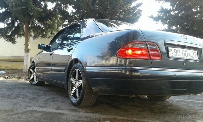 Mercedes E 320 1997, 320,000 km - 3.2 l - Bakı