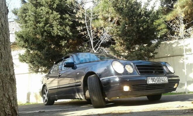 Mercedes E 320 1997, 320,000 km - 3.2 l - Bakı