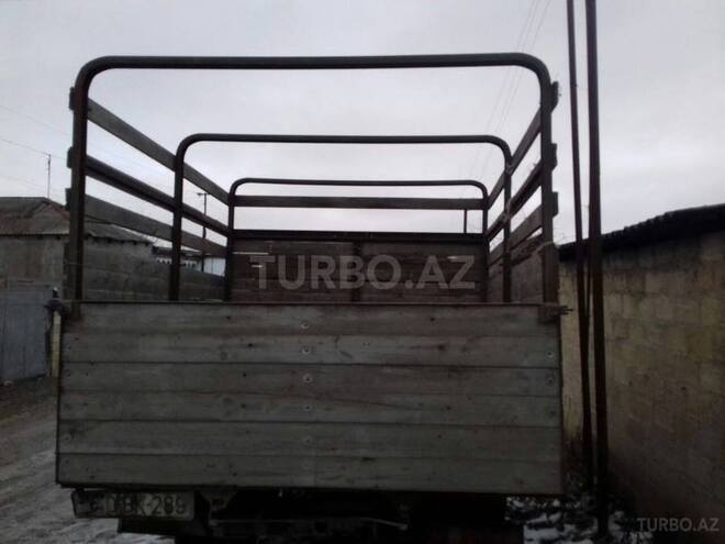 GAZ 330202-740 1998, 198,000 km - 2.4 l - Quba