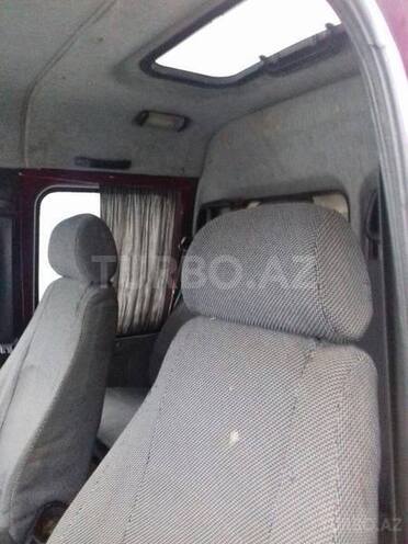 GAZ 330202-740 1998, 198,000 km - 2.4 l - Quba