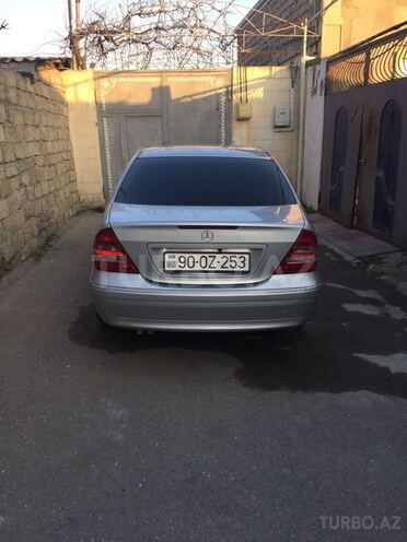 Mercedes C 240 2001, 217,000 km - 2.6 l - Bakı