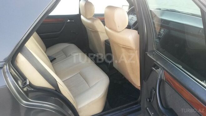 Mercedes E 250 1994, 520,000 km - 2.5 л - Sumqayıt