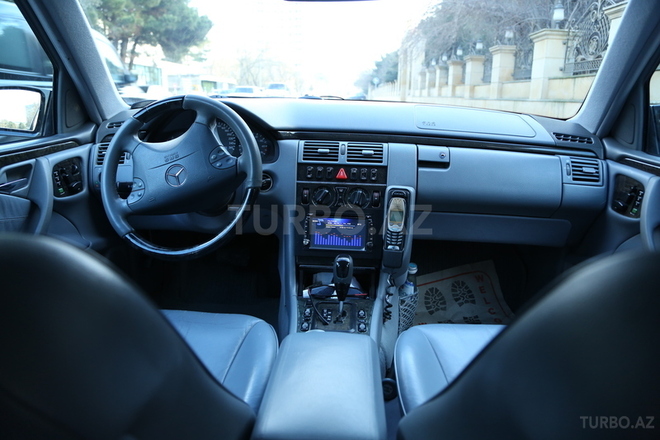 Mercedes E 320 2000, 155,000 km - 3.2 л - Bakı