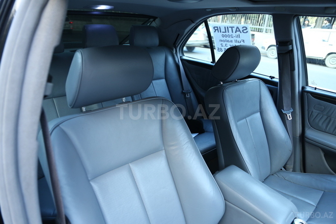 Mercedes E 320 2000, 155,000 km - 3.2 л - Bakı