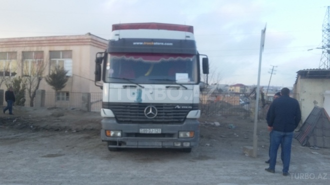 Mercedes  2000, 772,665 km - 8.0 l - Bakı