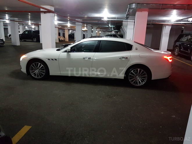 Maserati Quattroporte 2014, 28,000 km - 3.0 л - Bakı