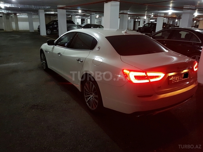 Maserati Quattroporte 2014, 28,000 km - 3.0 л - Bakı